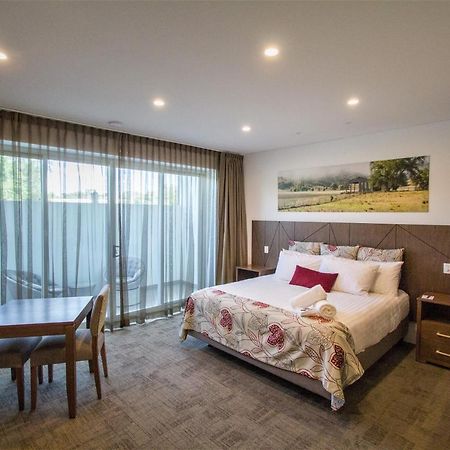 Young Federation Motor Inn And Services Club Dış mekan fotoğraf