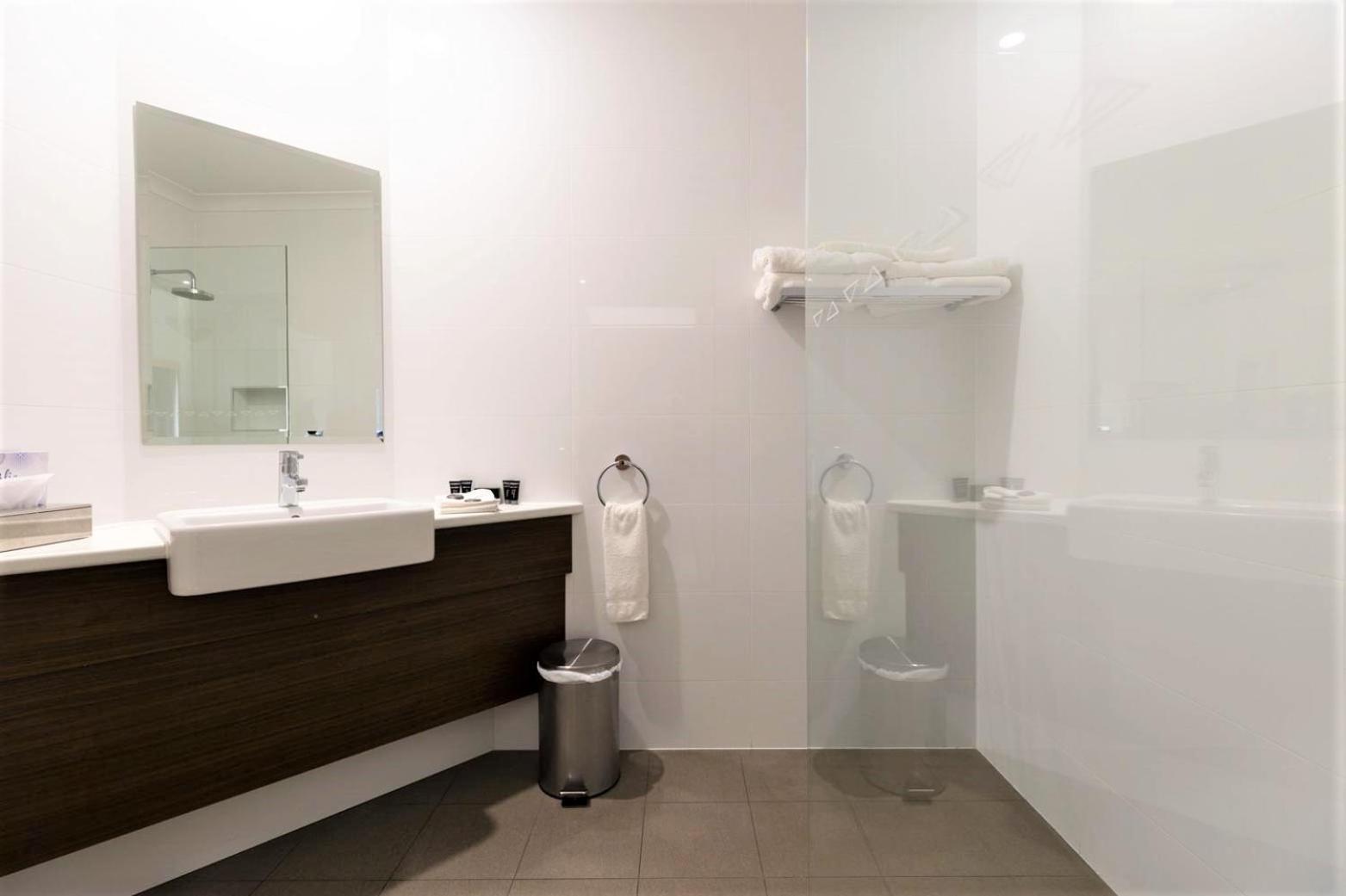 Young Federation Motor Inn And Services Club Dış mekan fotoğraf